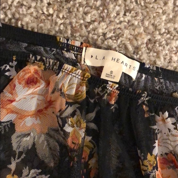 Off the shoulder sheer top - Picture 2 of 3